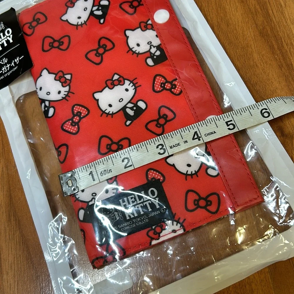Brand New in Packaging Hello Kitty by Sanrio Travel Organizer